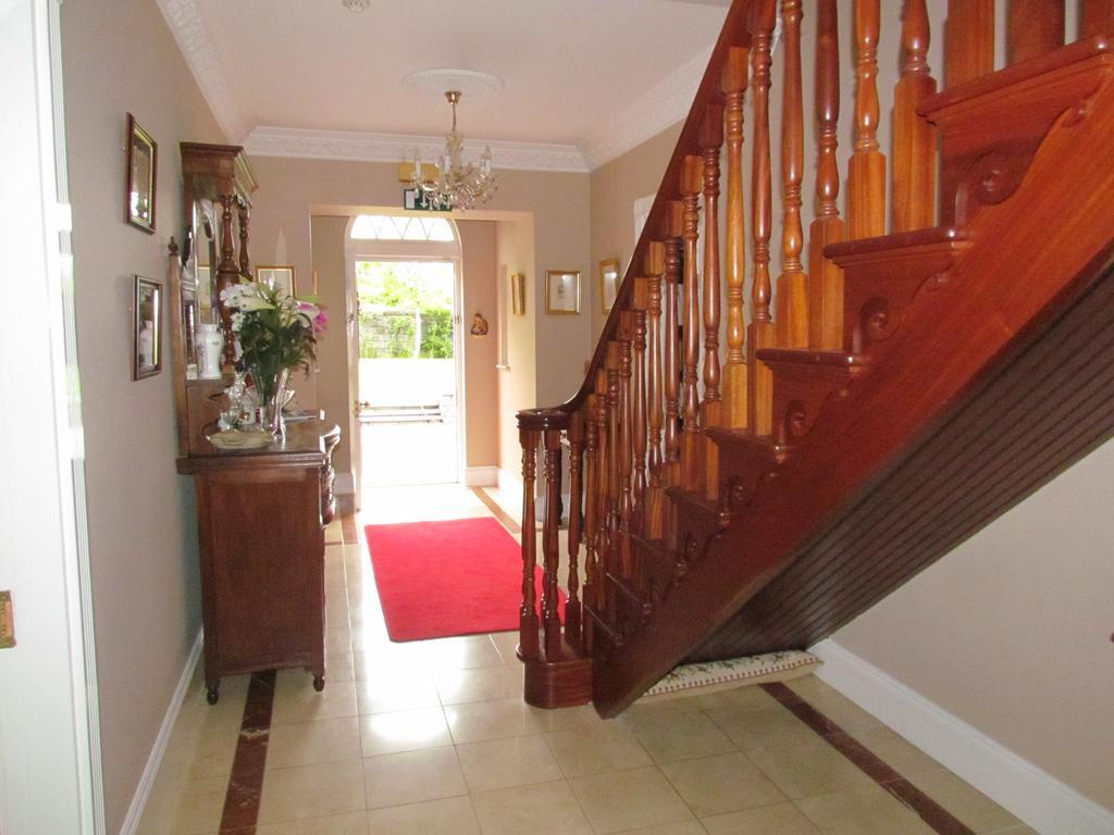 Gate Lodge B&B Portumna Exterior photo